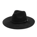 Detailansicht des schwarzen Wildleder-Fedoras mit schmalem Lederband und Metallschnalle - M (56-59cm) / Schwarz