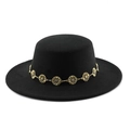Cappello in feltro nero a tesa larga con catena in metallo dorato a forma di girasole - Catena in Metallo Girasole Oro