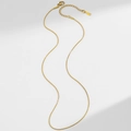 Dettaglio collana a catena serpente placcata oro 18 carati con chiusura a moschettone - Catena a serpente tonda / Oro