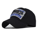 Dettaglio del ricamo Western vintage sul cappellino da baseball in cotone lavato - Nero