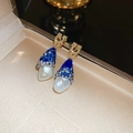 Détail de boucles d'oreilles Gancini de luxe avec cristaux bleus et perles en boîte - 5# Tige en Argent - Boucles d'Oreilles Pendantes en Zircon Dégradé Or Bleu Blanc