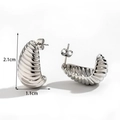 Boucles d'oreilles corne en acier inoxydable argenté poli de 2,1 cm x 1,1 cm - Petit Argent Fileté en Forme de C (ER-1165)