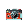 Spilla smaltata fotocamera retrò con vivace design rosso, blu e grigio opaco - CC652 Fotocamera retrò