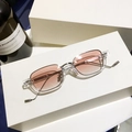 Occhiali da sole squadrati vintage con montatura trasparente e lenti rosa sfumate - Lenti Sfumate Rosa