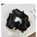 Chouchou à carreaux noir et blanc avec bordure en dentelle et nœud en satin noir - Nœud à carreaux noirs / Noir