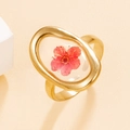 Gold stainless steel oval ring featuring a real pink dried flower embedded in resin - Gold with Red Flower
