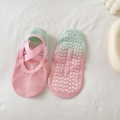 Calze yoga sfumate rosa e menta con gommini antiscivolo in silicone e cinturini incrociati - Gradiente Verde Chiaro (Cinghie)
