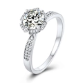 Elegante anello in argento S925 con moissanite da 1 carato e fascia pavimentata - Petalo