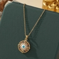 Collier avec pendentif oeil maléfique doré orné de cristaux colorés et oeil bleu - A26-or