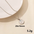 Silberne Halskette mit Baby-Handabdruck-Relief und blauem Strass-Anhänger im Detail - Silber Hand Fußabdruck Blau Strass Stil (S771-S+N22-S) / Silber