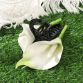 Close-up of white calla lily hair claw clip with green stem handle on green grass - White Calla Lily / 16cm/1PC