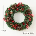 Corona de Navidad de 60cm con agujas de pino verdes, bayas rojas y piñas marrones - 60CM / Estilo de Piña Americana