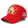 Cappellino rosso con ricamo dorato per il 250° anniversario e toppa bandiera USA - Rosso