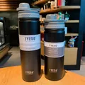 Comparativa de dos botellas térmicas TYESO negro mate en tamaños de 750ml y 530ml - 530ml / Negro