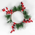 Mini-Weihnachtskranz mit roten Beeren, Tannennadeln und künstlicher Schneedekoration - Granatapfel Schneekiefer-Nadel-Weihnachtsring