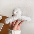 Plush white faux fur large hair claw clip for women's elegant autumn winter hairstyles - White Plush Large Hair Claw 13cm
