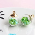 Clear glass ball pendant with green and blue star sequins and gold metal loop - 1.6x2.2cm / Grass Green