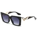 Zwart oversized montuur met grijze verloopglazen en gouden uitgesneden pootjes details - Zwart Montuur Verloop Grijs Lens