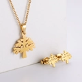 Schmuckset aus goldenem Titanstahl mit Lebensbaum-Anhänger, Halskette und passenden Ohrsteckern - Lebensbaum-Set (AML-YL-TZ-060) / Gold