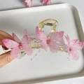 Light pink butterfly hair claw clip with delicate beads and rhinestones for women - Gradient Pink
