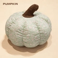 Simpatico cuscino a forma di zucca floreale verde chiaro per la decorazione della casa - 20cm / Fantasia Floreale Verde