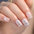 Unghie finte quadrate corte con strisce colorate e glitter argento lucido - Rosa Nudo e Righe Glitterate Argento(JP3981)