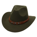 Détail du chapeau de cowboy en feutre vert olive avec bandeau en cuir tressé et perles turquoise - Taille Unique (57cm) / Vert Militaire