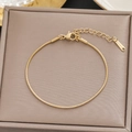 Delicato bracciale a catena serpente in acciaio inossidabile dorato con chiusura - Catena a Serpente Sottile Dorata (5136)
