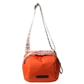 Wasserdichte orange Nylon-Umhängetasche mit ethnisch besticktem breitem Trageriemen - Orange