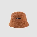 Caramel teddy fleece bucket hat with a white woven letter label for winter warmth - M (56-58cm) / Caramel color