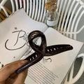 Deep reddish brown 13cm hanger-shaped hair claw clip with glossy plastic finish - 13cm Hanger Type / Chocolate