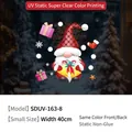 Sticker fenêtre gnome de Noël avec bonnet à carreaux rouges et boîte cadeau, 40x40cm - Lutin au chapeau à carreaux rouges avec chaussettes(SDUV163-8)