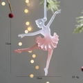 Roze doorschijnende ballerina kersthanger, 15cm hars boomdecoratie met wit lint - Balletmeisje