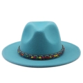 Dettaglio del cappello fedora azzurro in lana con fascia etnica intrecciata e perline - M (56-58cm) / Blu Lago