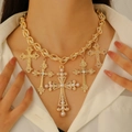 Gouden grove schakelketting met vintage kruishangers voorzien van parels en strassteentjes - Antiek Goud (wg0149)