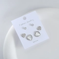 Set mit drei Paar S925 Silber-Ohrsteckern, herzförmigen Opalen und Kristallakzenten - Silber
