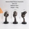 Set di 3 statuette astratte a maschera in resina con finitura metallica vintage decorativa - Set Pensatore 3 Pezzi / Nero