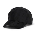 Detail einer schwarzen Camouflage-Basecap mit sechsteiliger Krone und gebogenem Visier - Schwarz Schatten Camouflage (C)