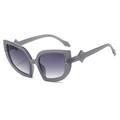 Occhiali da sole chic cat-eye con montatura grigia e lenti sfumate viola eleganti - Montatura Grigia Lenti Grigie