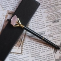 Stylo à bille en cristal de quartz rose avec détails dorés et coffret cadeau - Quartz rose