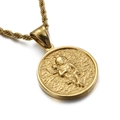 Collana in acciaio inossidabile dorato con pendente circolare e motivo di angelo a rilievo - Solo Pendente Dorato (KP80822-Z)