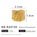 Detaillierte Maße des goldenen Edelstahlrings mit Textur und wasserfesten Eigenschaften - Einstellbar Offen / Goldener Gehämmerter Falten Offener Stil (NB-R24150)