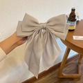 Elegante lazo para el pelo de satén gris de gran tamaño con diseño multicapa - Pinza de Lazo con Cinta / Gris