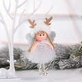 Angelo di Natale con cappello di peluche bianco, corna marroni e ali d'argento - Bianco