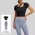 Ensemble de yoga femme avec crop top noir ajouré et legging taille haute bleu-gris - S / Noir Étoilé + Bleu Lac Gris