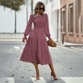 Vestido midi rosa empolvado con corpiño elástico y falda de capas con manga larga - S / Morado