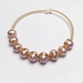 Handgemaakte 14K gouddraad open armband met elegante paarse en witte zoetwaterparels - Stijl 2 (12 Parels)