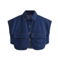 Detalle del chaleco vaquero sin mangas azul oscuro con cuello polo y bolsillos grandes - S / Azul oscuro