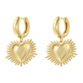 Detail of elegant gold heart earrings with radiant sunburst texture and polished finish - VE1443 Gold