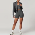 Conjunto deportivo gris oscuro sin costuras con chaqueta con cremallera y shorts yoga - S / Conjunto de 3 Piezas Gris Oscuro